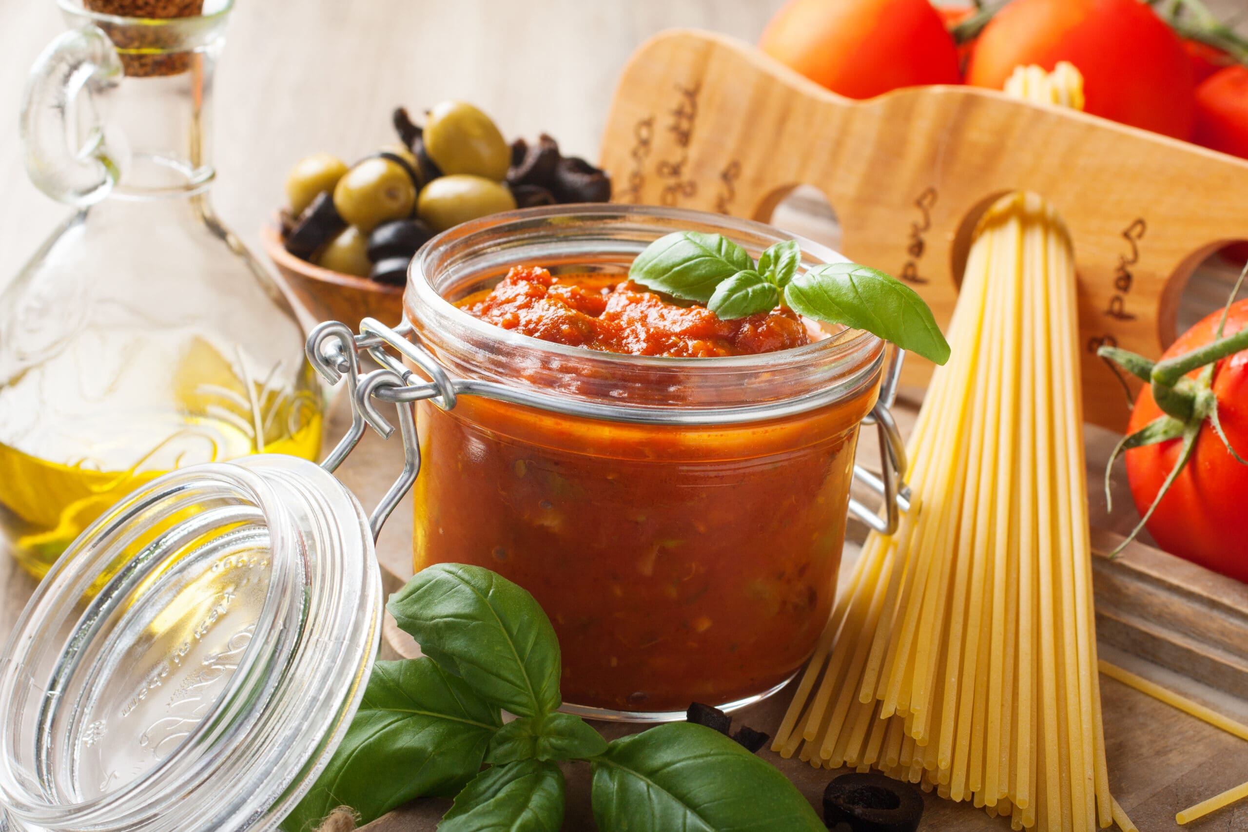 Ingredients For Spaghetti With Tomato Sauce