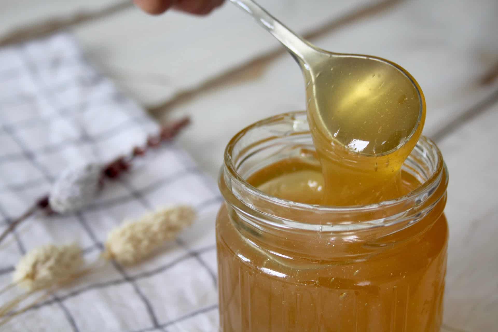 Honey: 10 Astounding Facts and Tasty Recipes