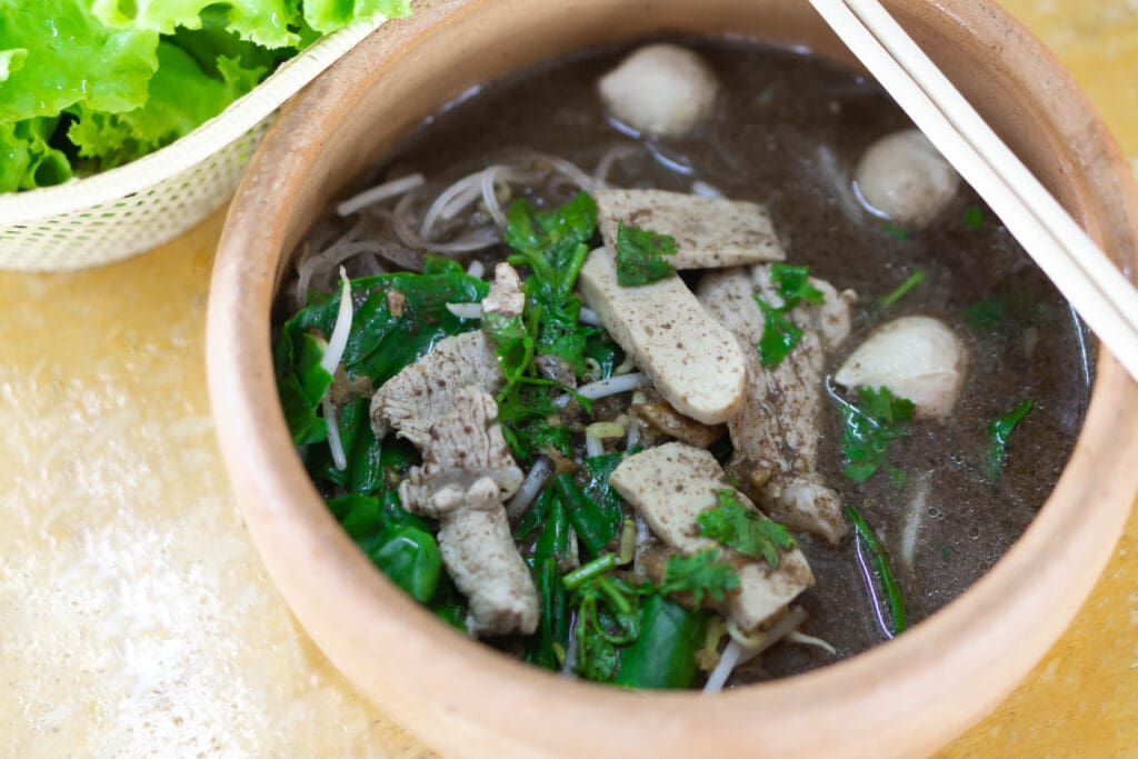 Rice Noodle Soup With Cooked Liver In Bowl On Table Selective