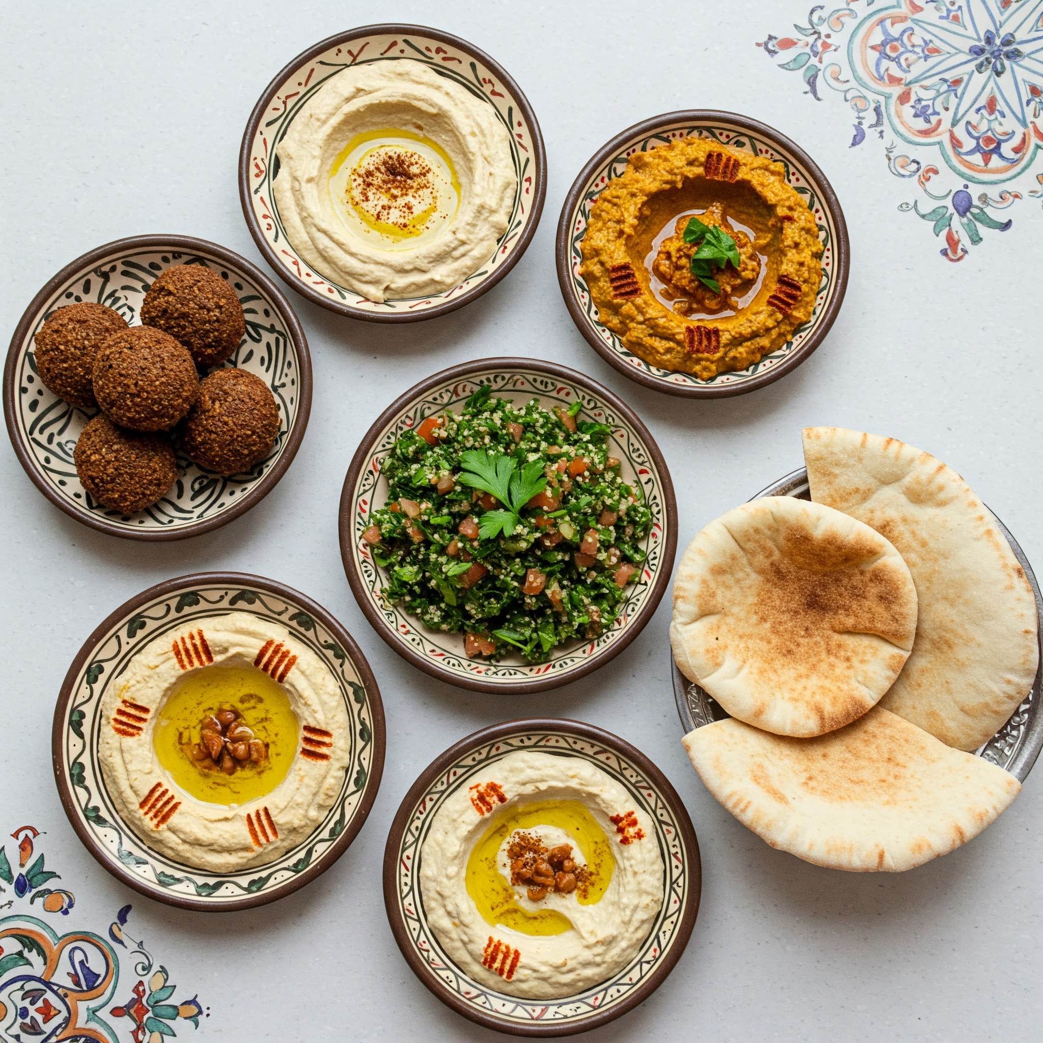 Discover Middle Eastern Cuisine and Hospitality Customs