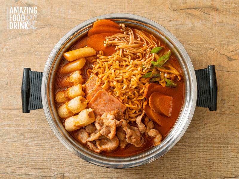 How to Create a Korean-Themed Dinner Party