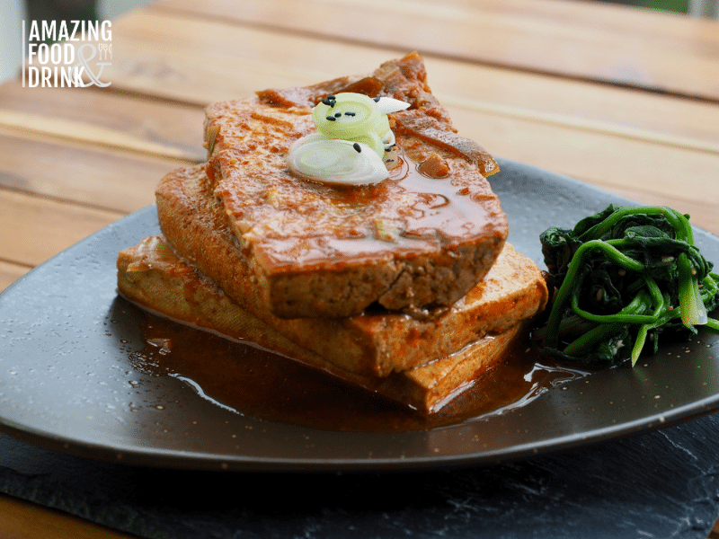 How to Create a Korean-Themed Dinner Party